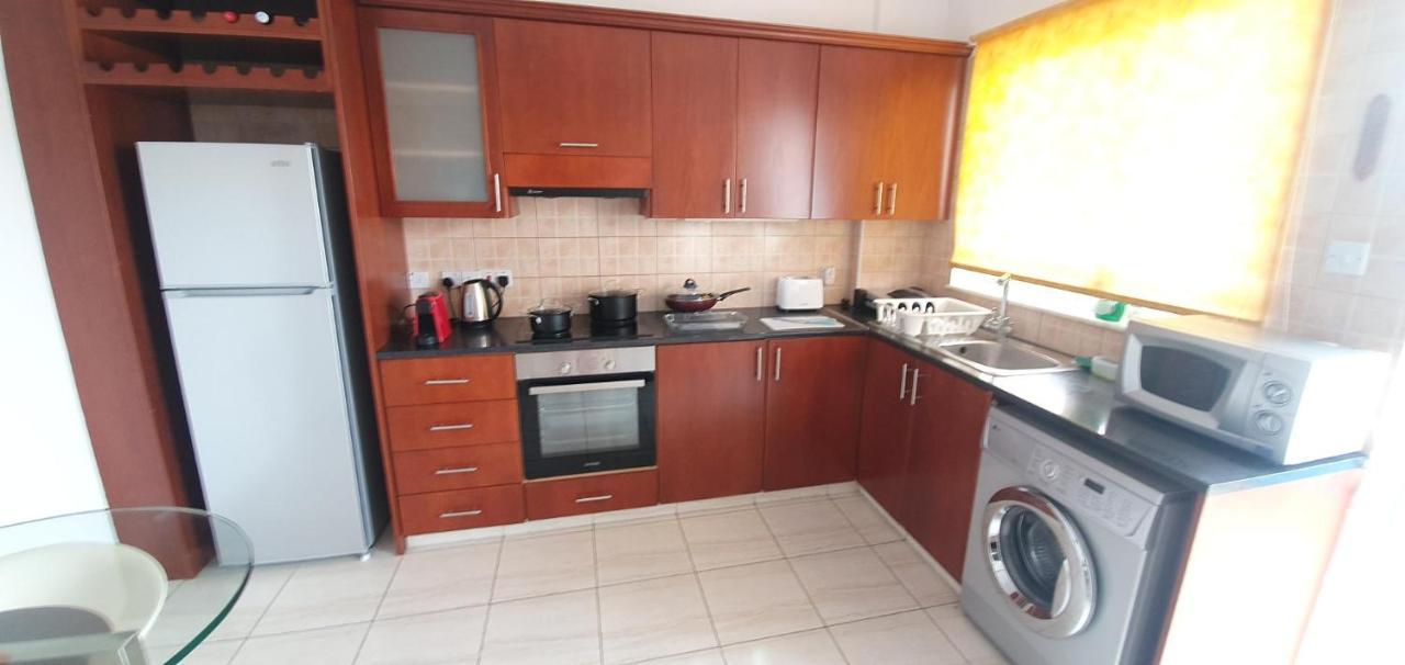 Vasilas Holiday Apartment #2 Ларнака Экстерьер фото